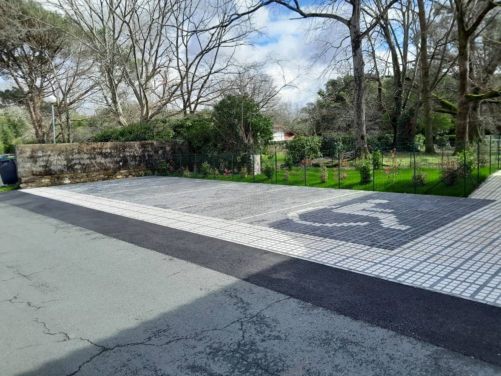 Places-de-parking-en-pavé-O2D-USTARITZ